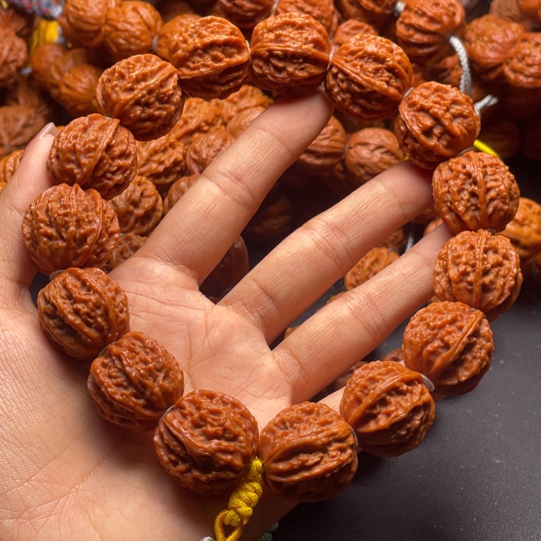 文玩核桃手串龙脊
