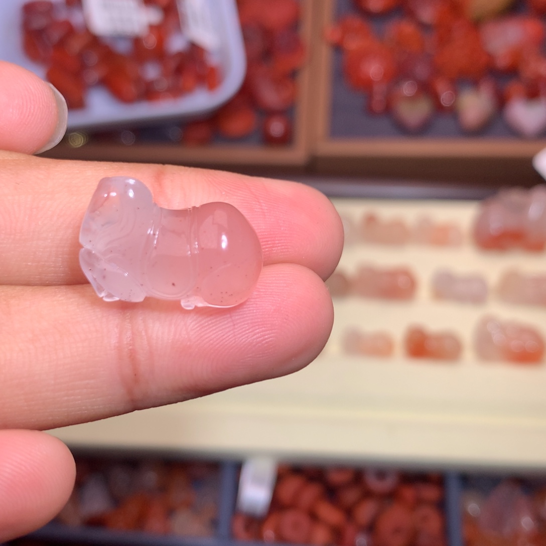 j***r南红玛瑙未镶嵌珠宝半成品唐马