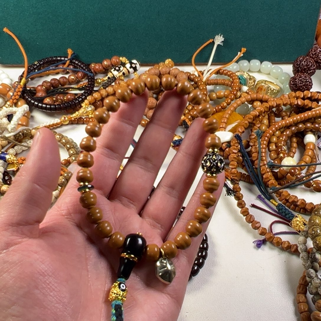 猴头核桃吊坠。。。。。。。。。。