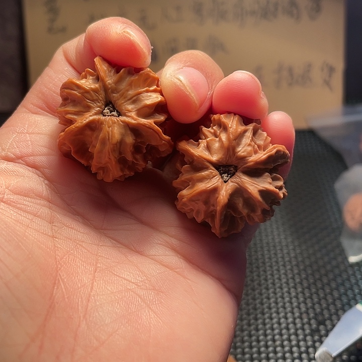 吊坠文玩核桃33mm野生龙门涧三棱