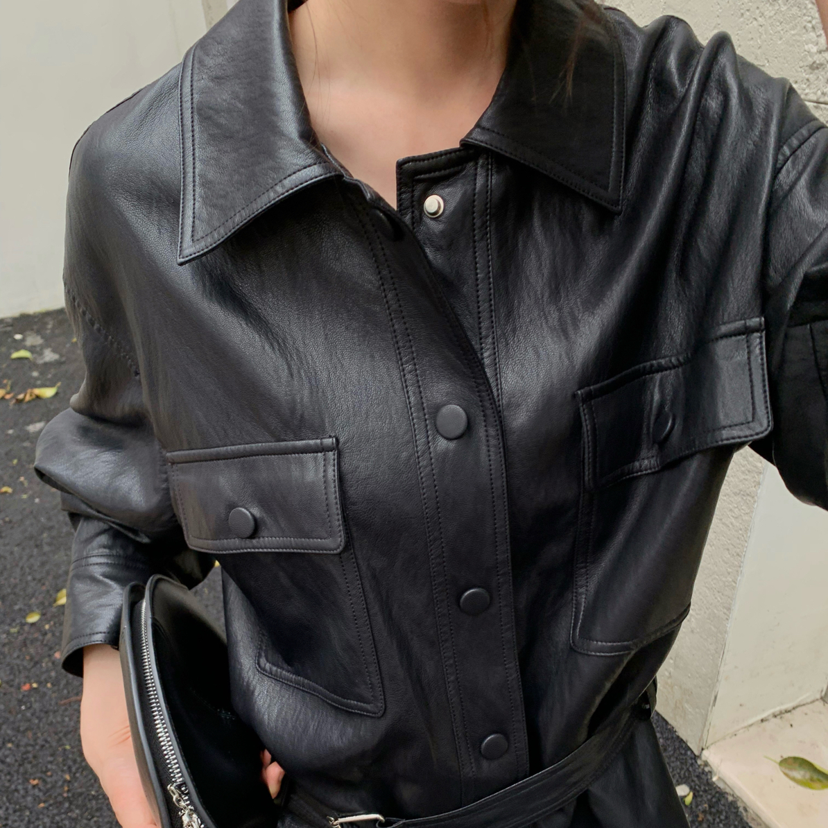 零一女装秋季纽扣常规翻领短款中国风皮衣黑色时尚皮夹克