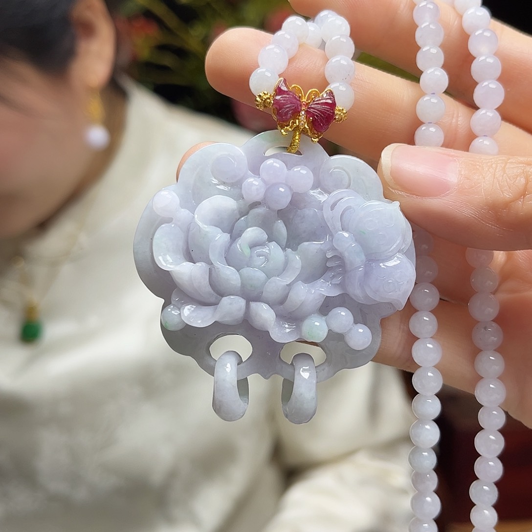 翡翠颈饰未镶嵌紫锁