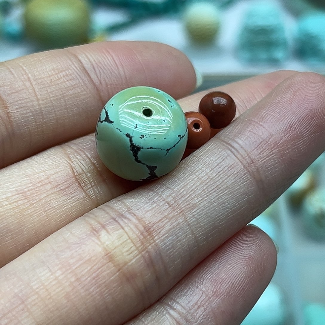 小***）南红玛瑙未镶嵌珠宝奇石