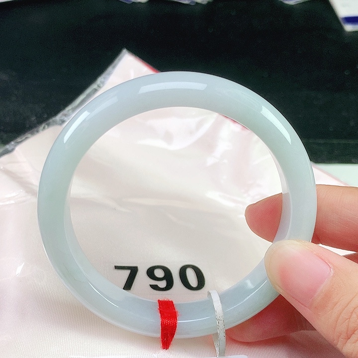 未镶嵌手镯翡翠翡翠手镯