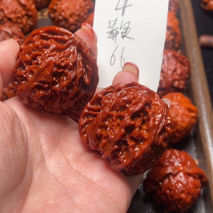文玩核桃吊坠苹果4