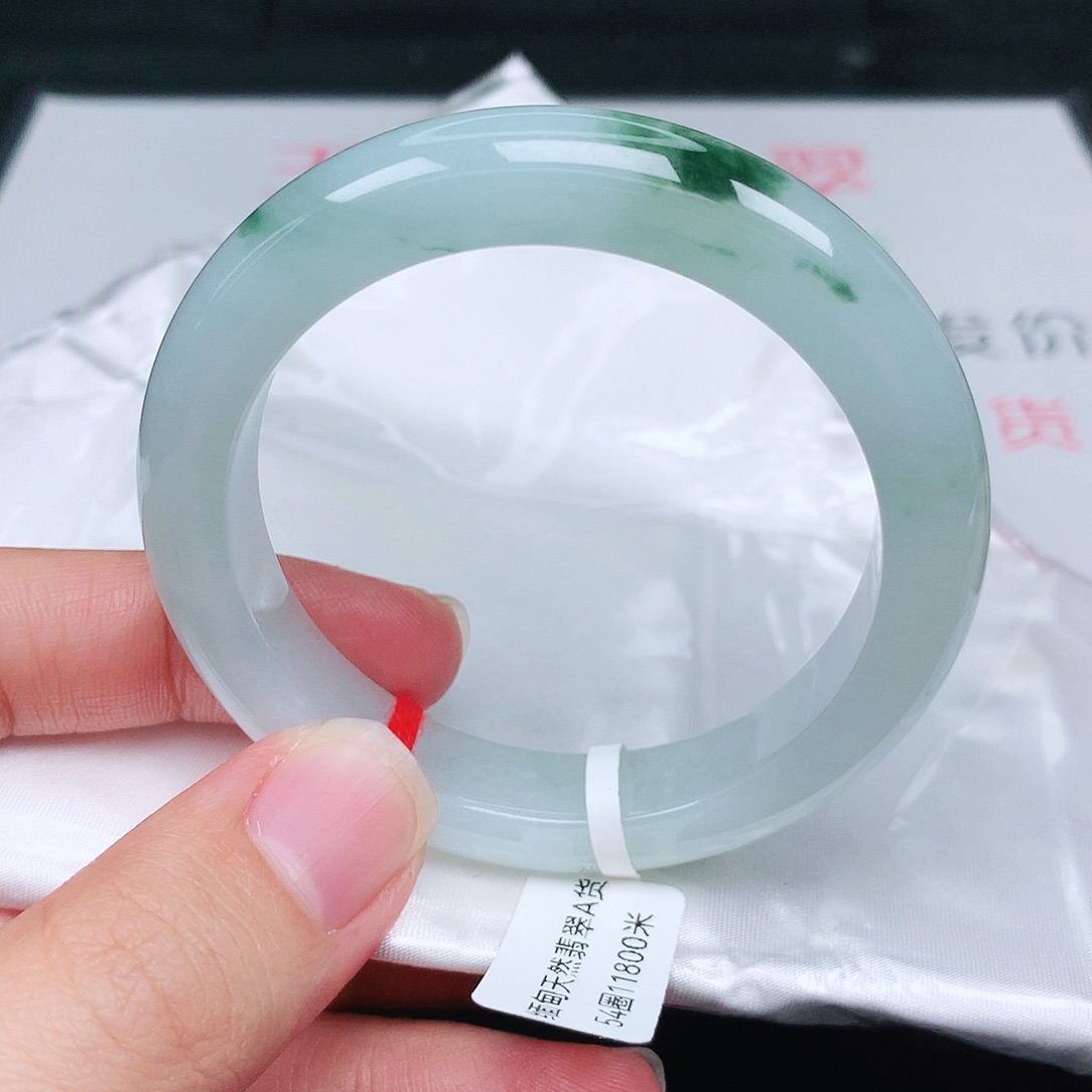 未镶嵌手镯翡翠天然翡翠手镯