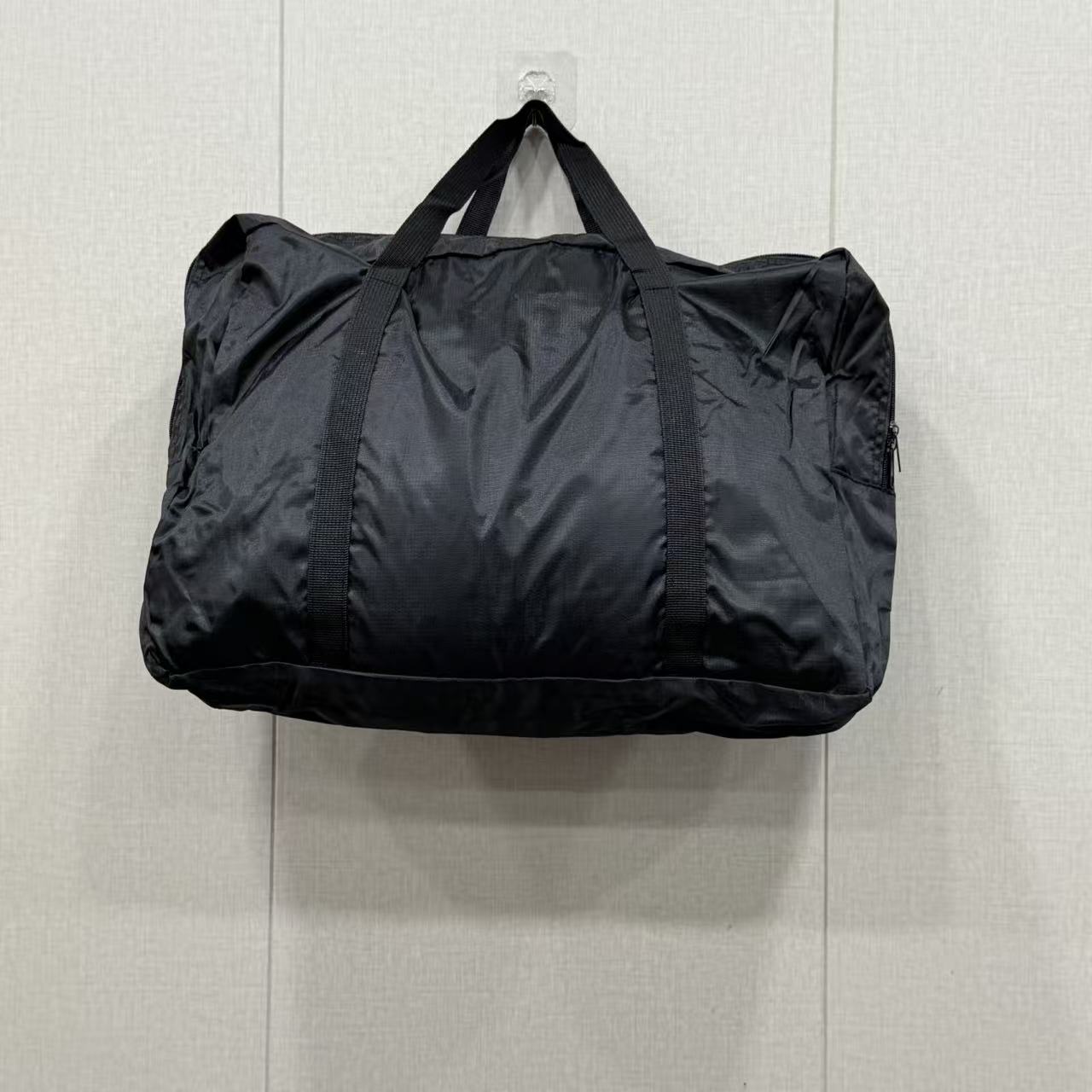 黑色手拎包   发3个  尺寸34*45*12