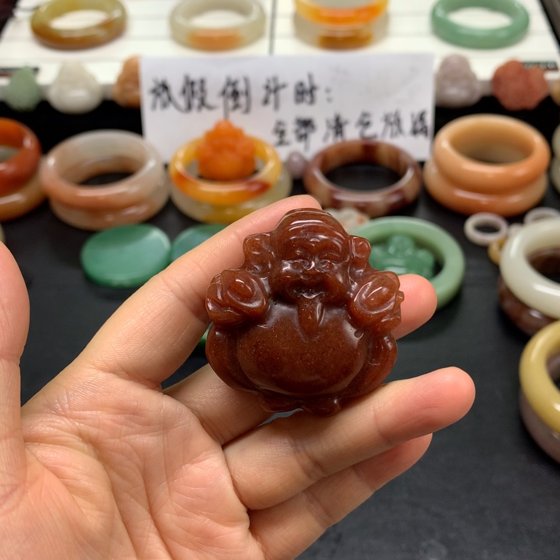 石英质玉吊坠未镶嵌