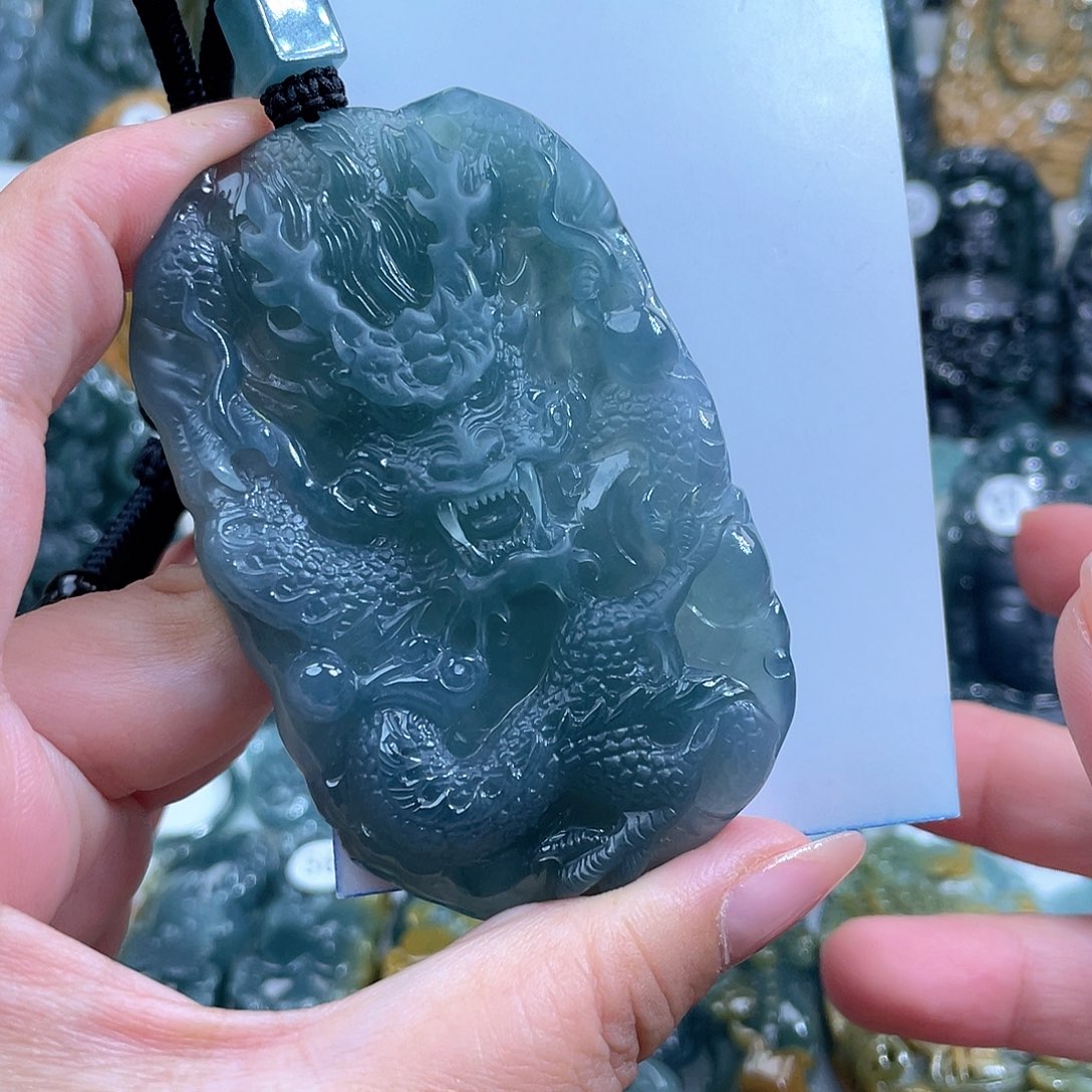 杯***杯翡翠未镶嵌颈饰翡翠