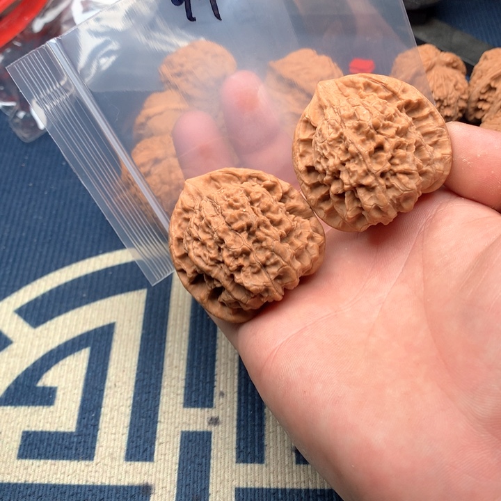 文玩核桃吊坠官帽福利99