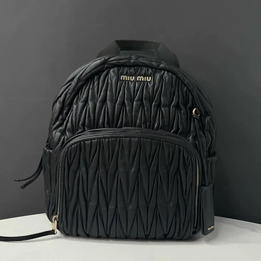 95新 MIU MIU/缪缪 褶皱双肩包26cm/JJ5100402