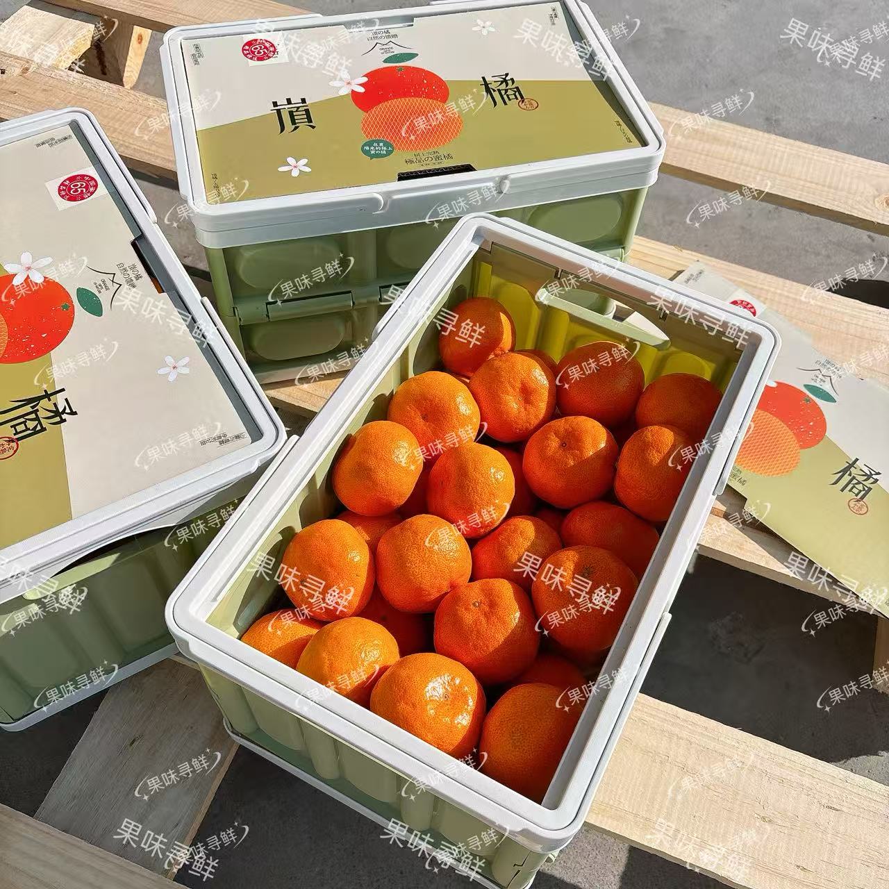 嵿橘 露营箱款 净重10斤 毛重12斤，尝一下当季新鲜爆好吃的小蜜橘