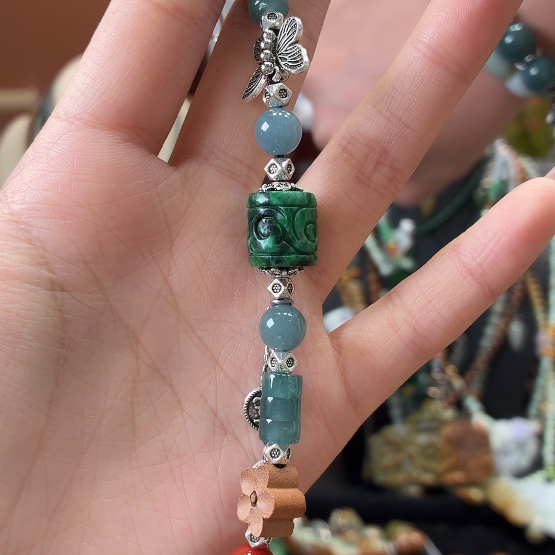 翡翠未镶嵌耳饰手串