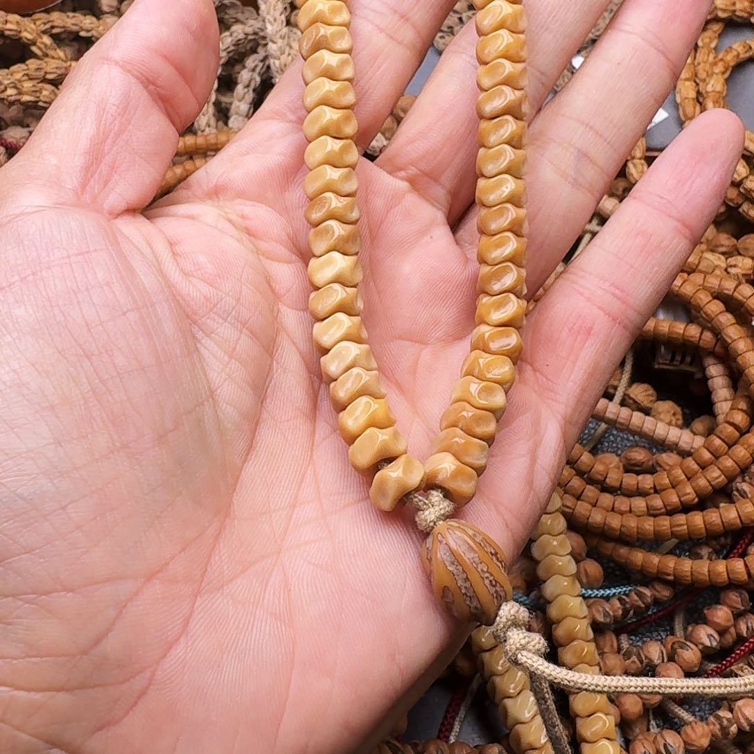 吊坠柏香籽/百香籽三*木