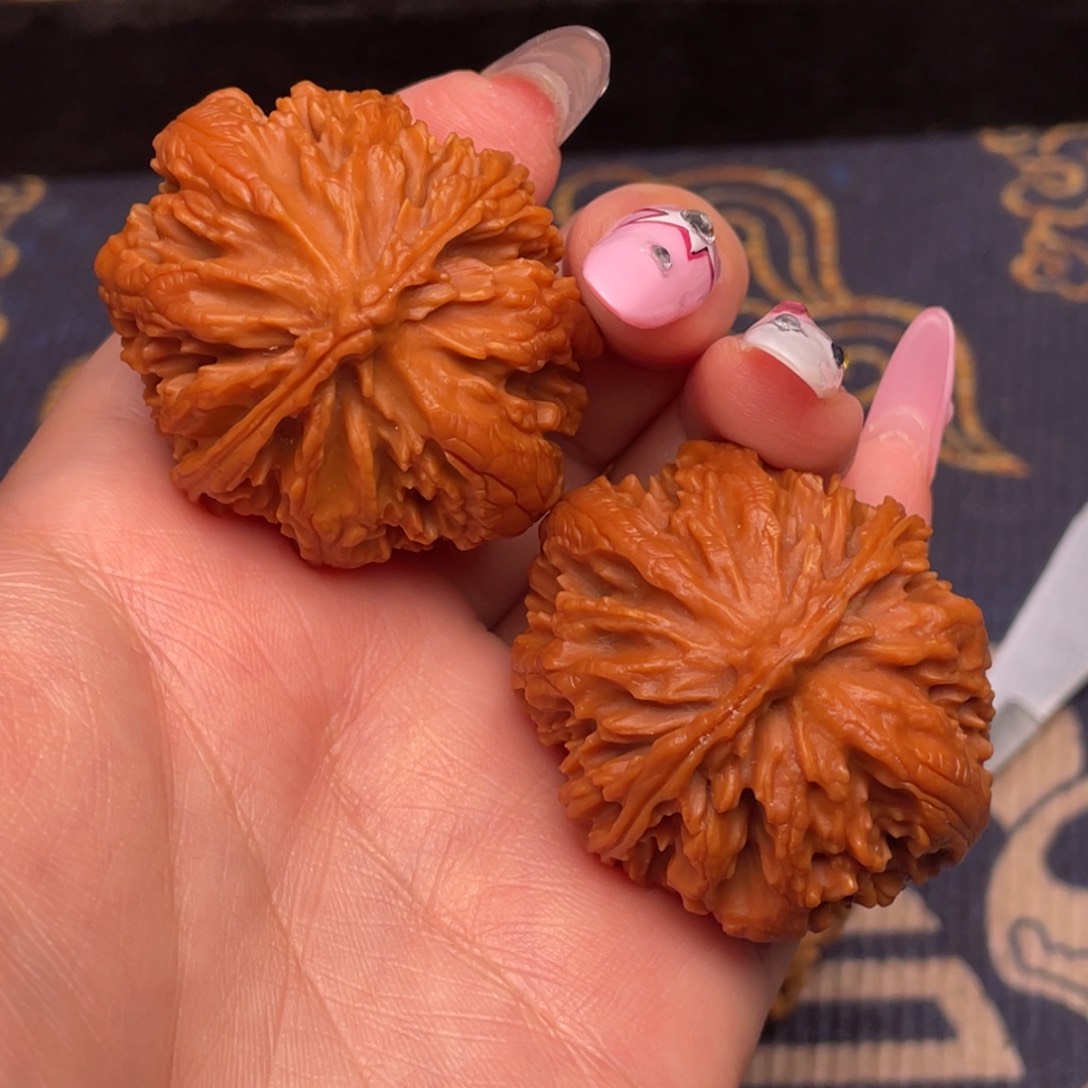 文玩核桃把件ˢ****苏25号车