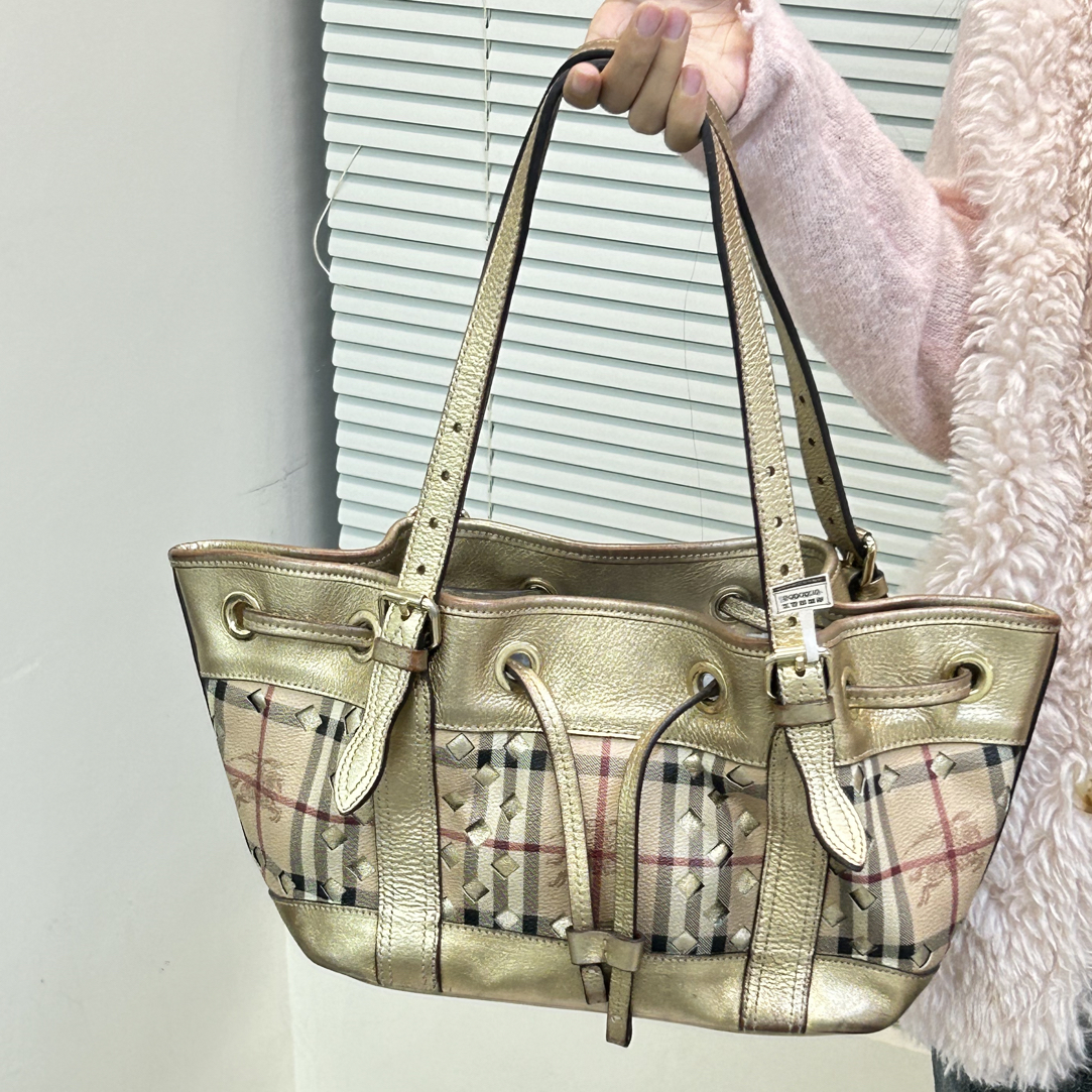 95新 BURBERRY/博柏利 经典老花格纹手提单肩包