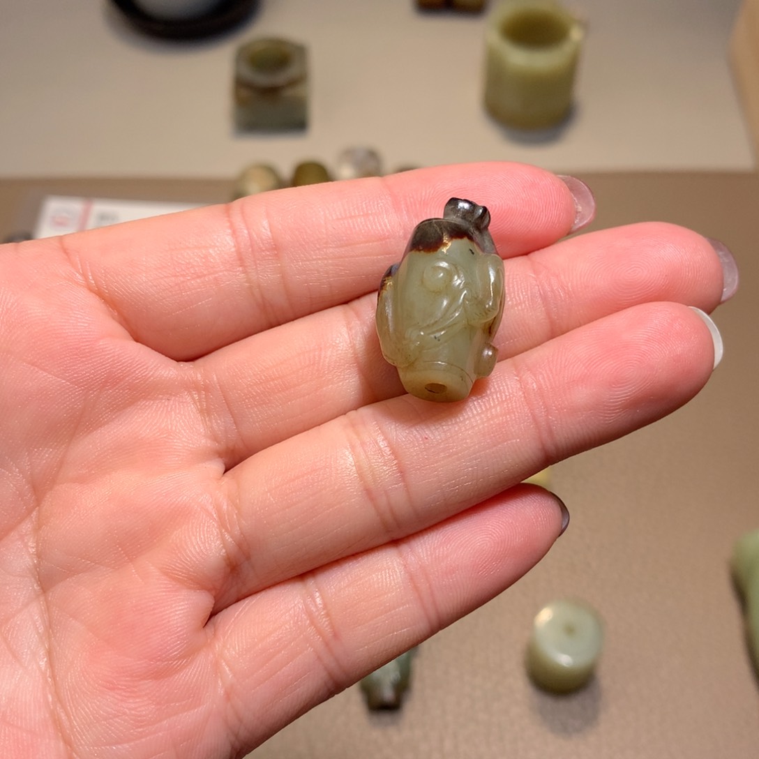 和田玉（糖玉）颈饰未镶嵌清*