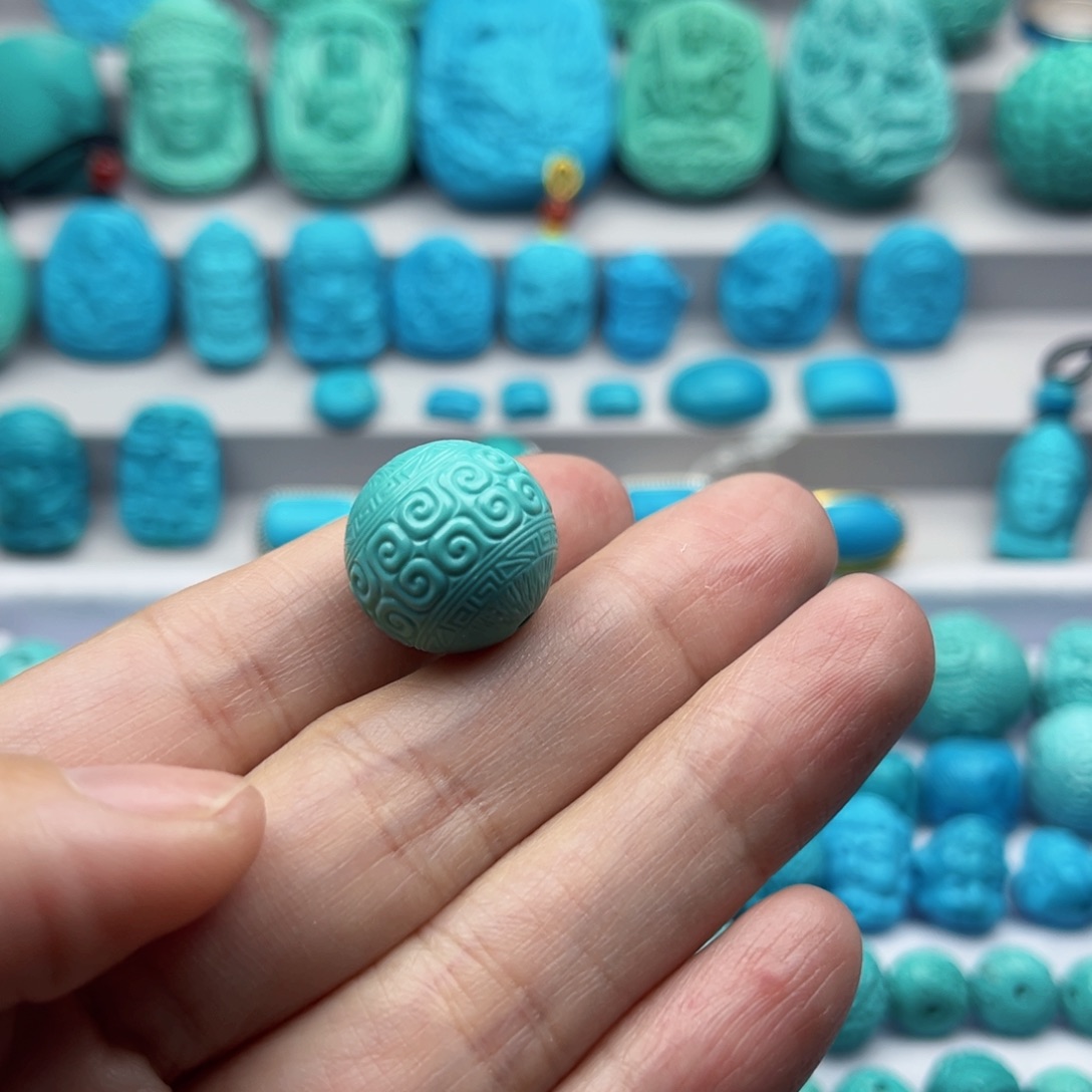 绿松石雕刻未镶嵌