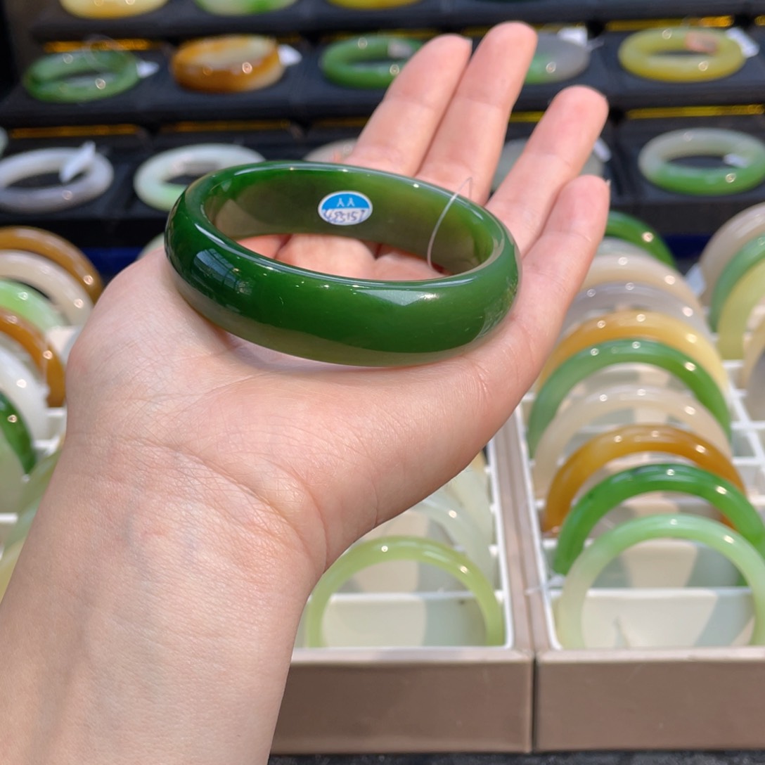 和田玉未镶嵌手镯肥**肥