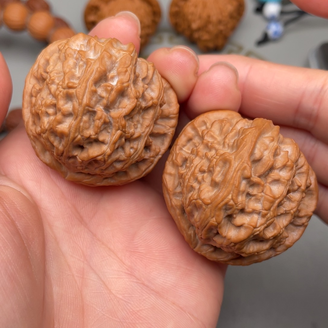 文玩核桃把件白狮子40