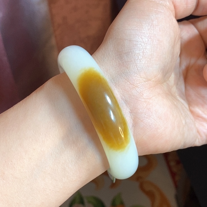 和田玉手镯未镶嵌58