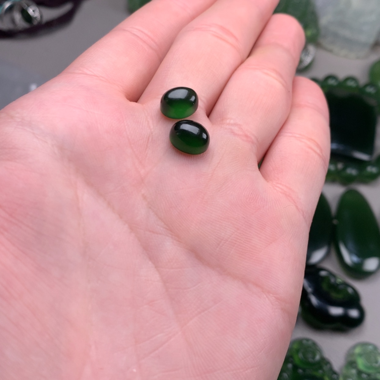 【闪购商品】蛇纹石玉岫玉未镶嵌铃*?