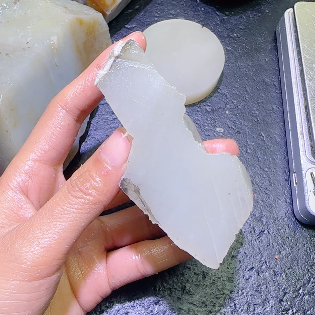 和田玉未镶嵌珠宝半成品