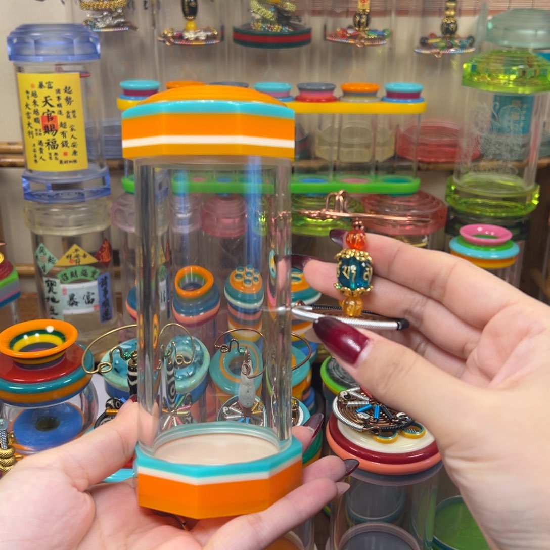 中高罐三文鱼配六字真言