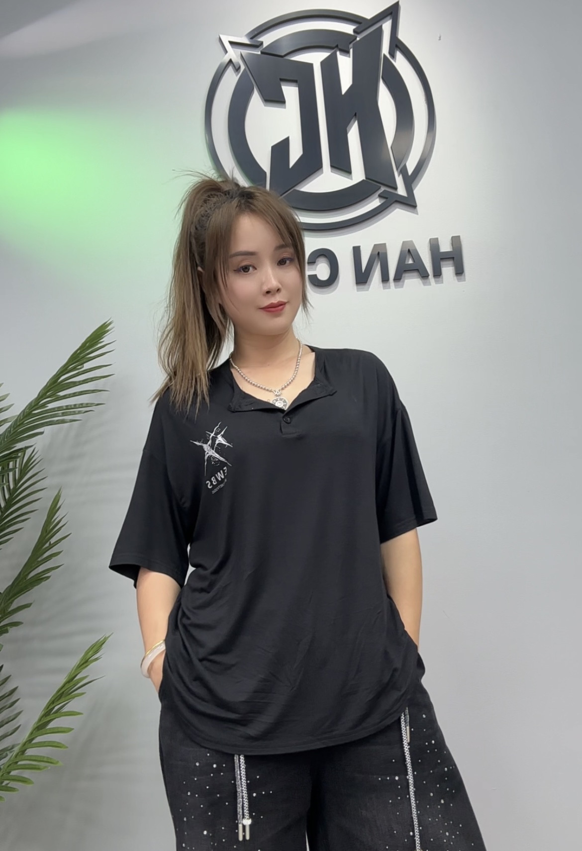 NH9590排扣圆领短袖T恤宽松型女士套装时尚夏季百搭休闲运动透气