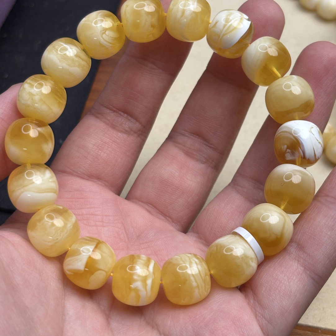 俄料瓷白精工高桩老型蜜蜡