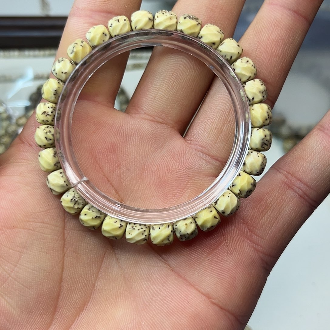 吊坠星月菩提4490