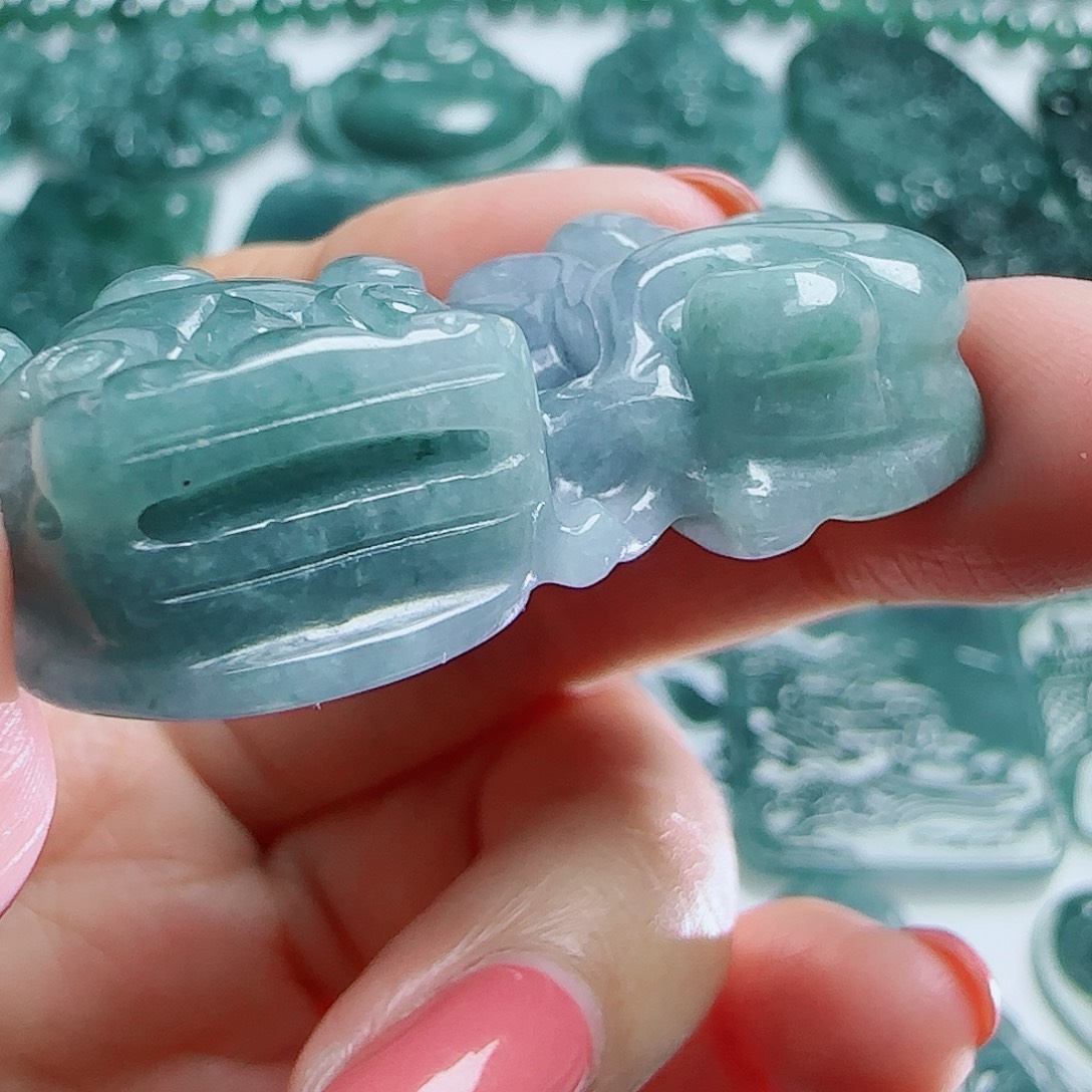 翡翠挂件未镶嵌多样性发其一88888888