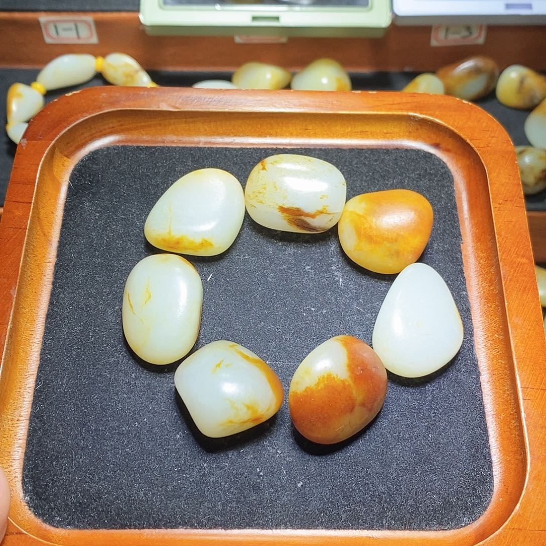 和田玉未镶嵌手链