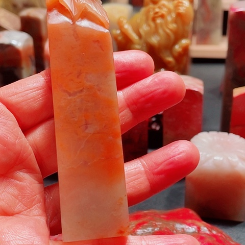 昌化石老性精品红花冻石