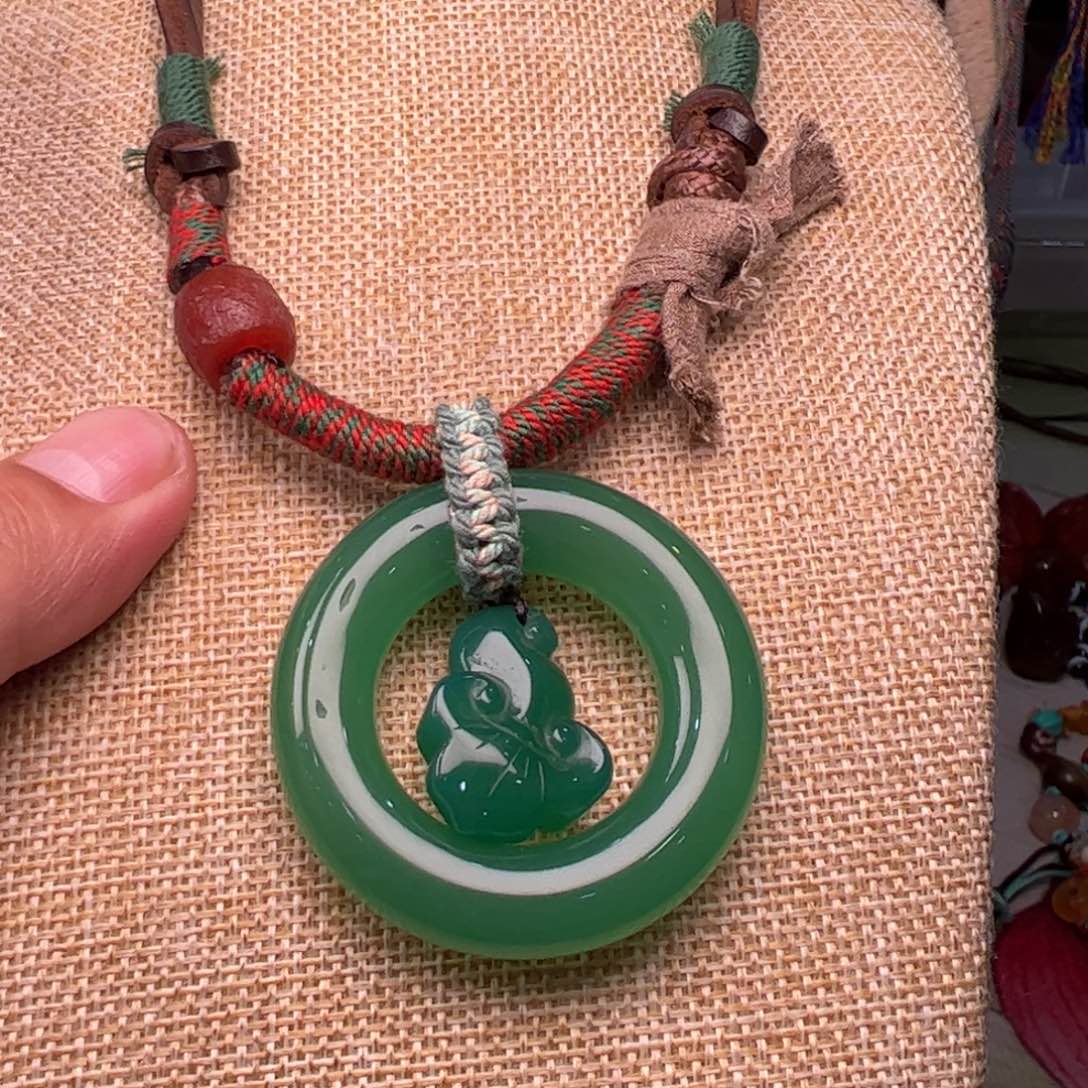 玛瑙/玉髓颈饰未镶嵌