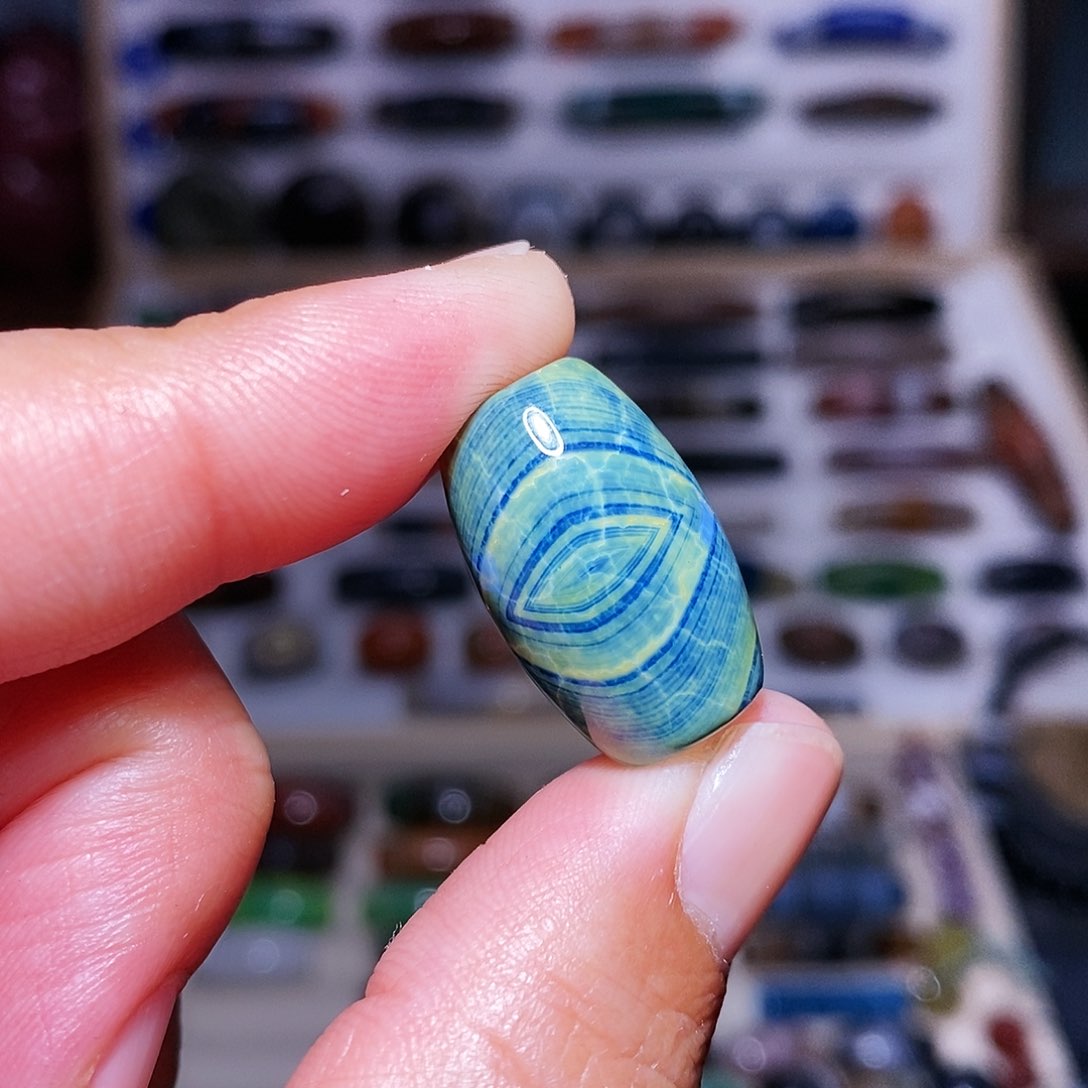 玛瑙吊坠未镶嵌…