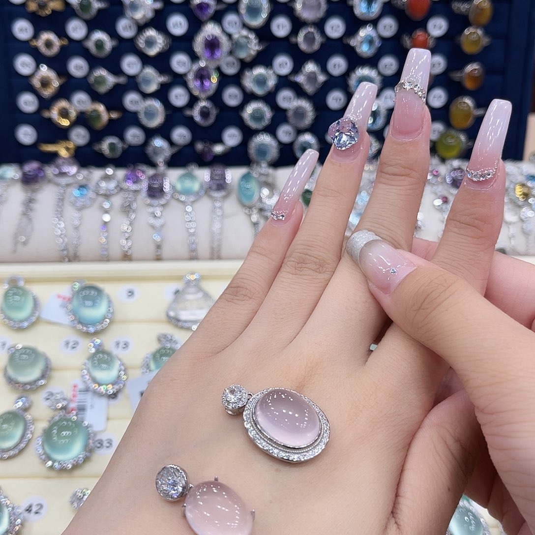 岫玉银S925镶嵌吊坠乳***?