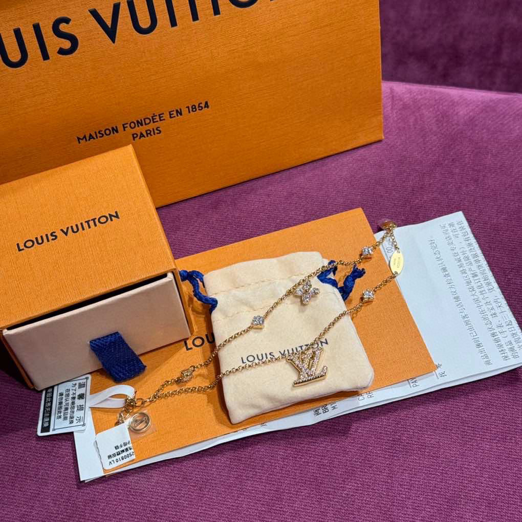全新未使用 LouisVuitton/路易威登 金色双层字母logo水钻手链 