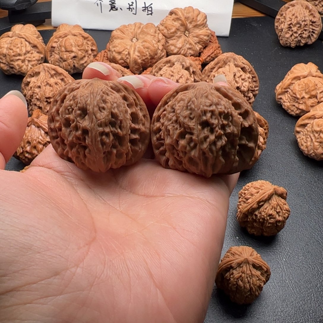 文玩核桃把件磨盘