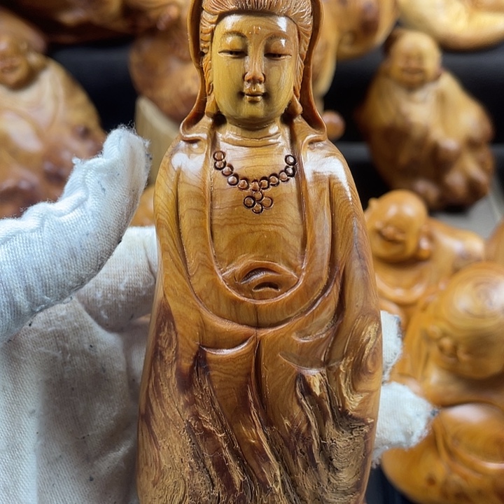 柏木（崖柏）观音手把件