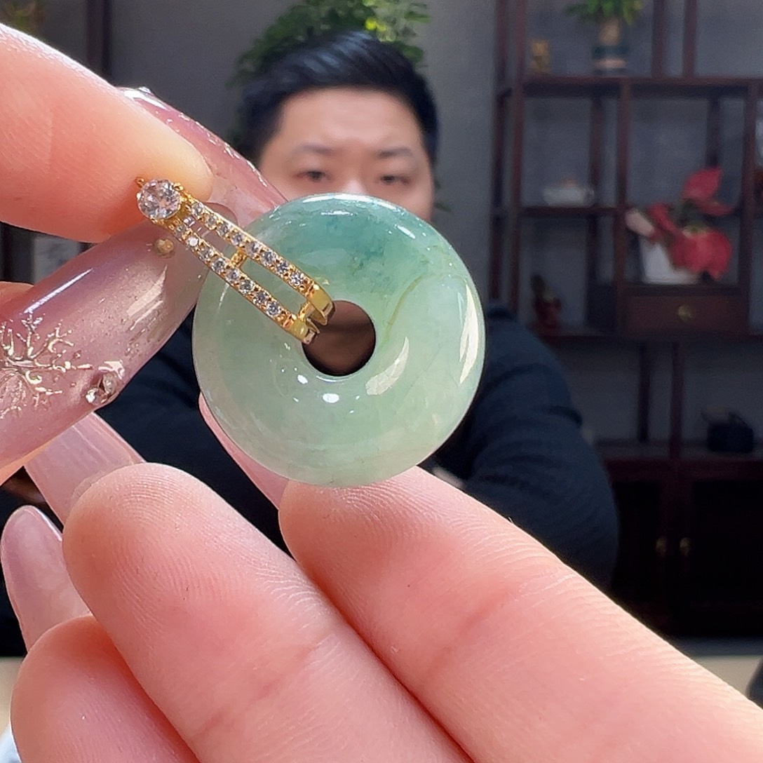 翡翠颈饰银S925镶嵌吊坠