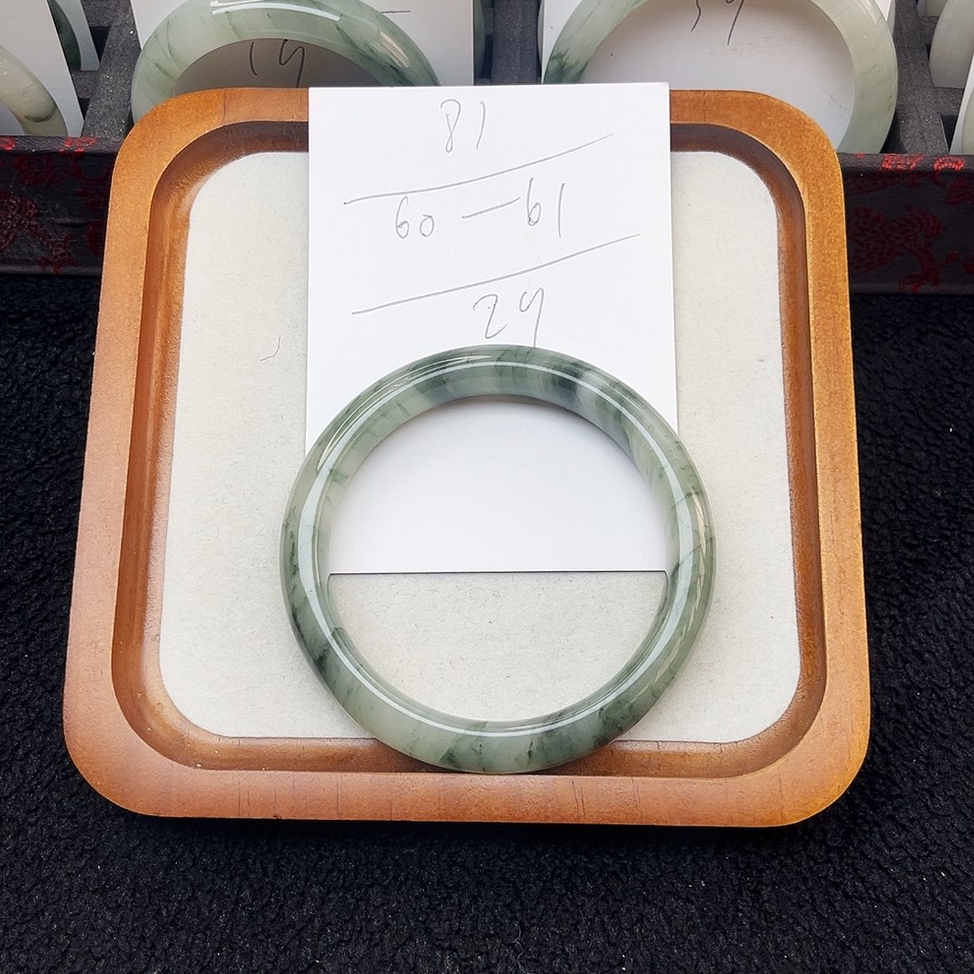 石英质玉未镶嵌手镯81