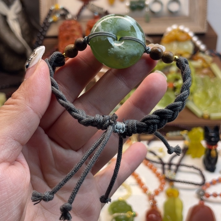 蛇纹石玉手链未镶嵌