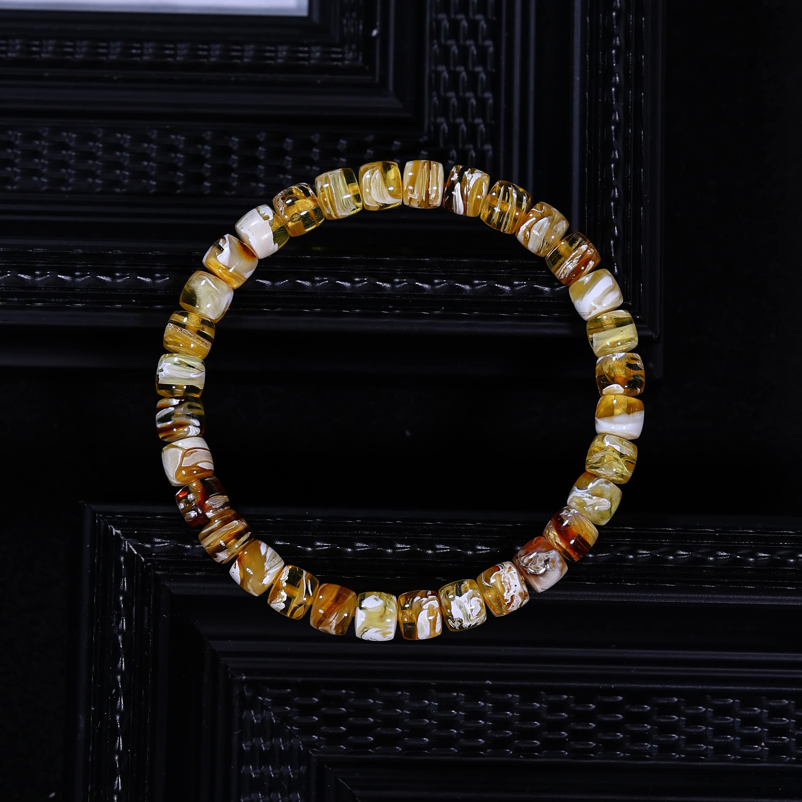 7m+沁色妖孽拉丝精工直切手串R189