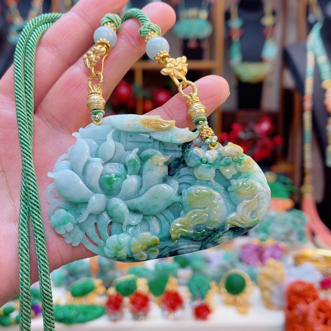 翡翠颈饰合金小*。48小时鉴赏期