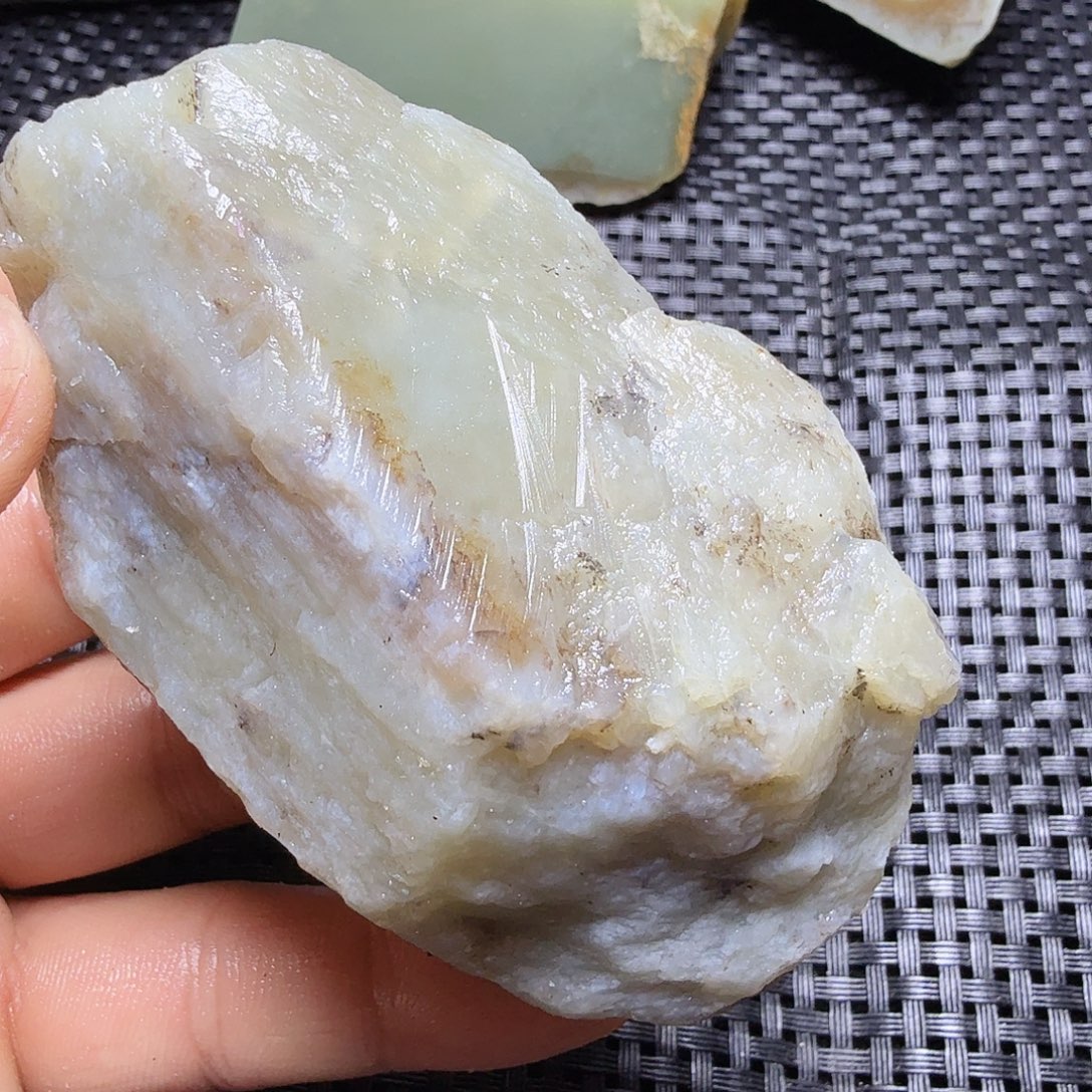 和田玉（糖玉）未镶嵌珠宝半成品