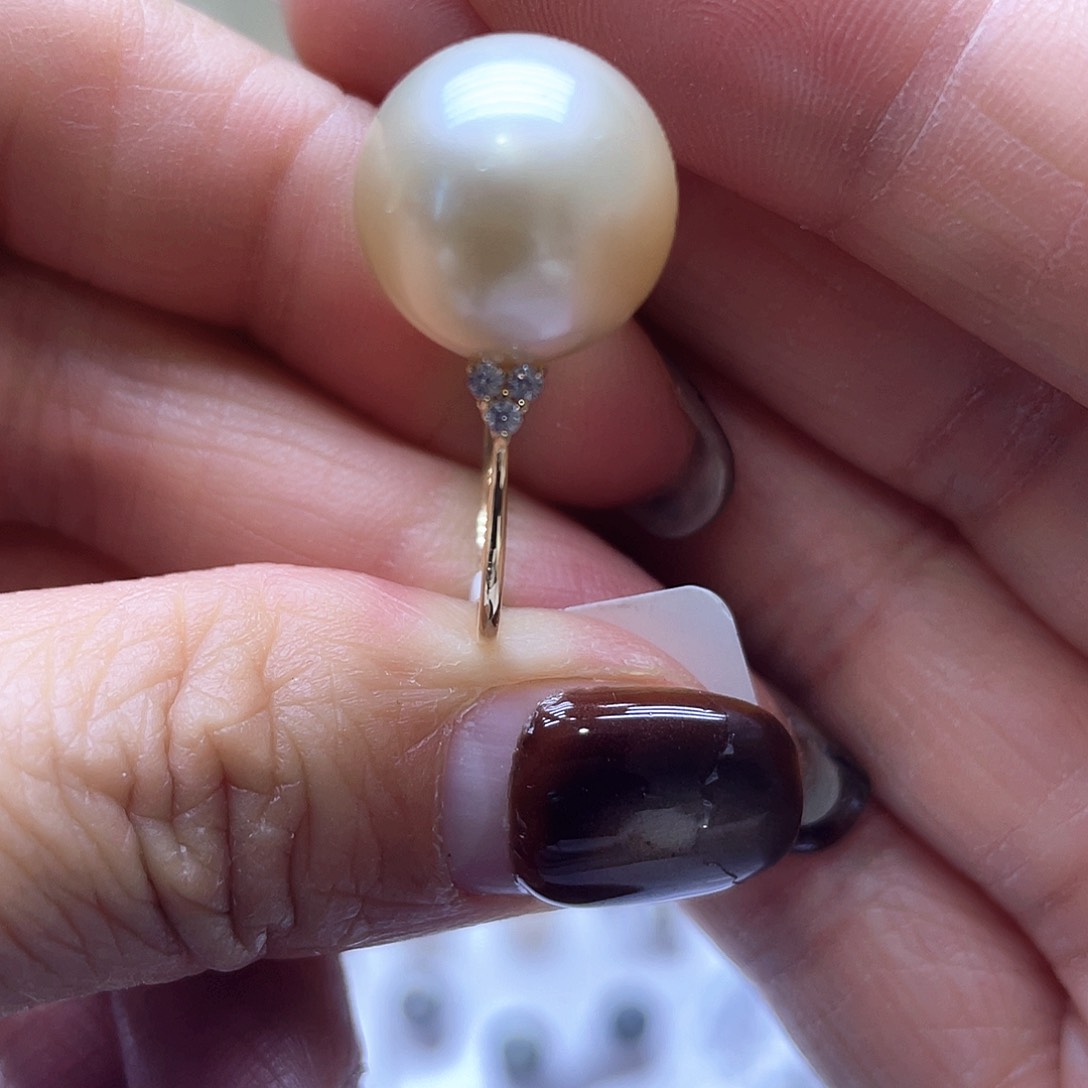 海水珍珠戒指18K金镶嵌