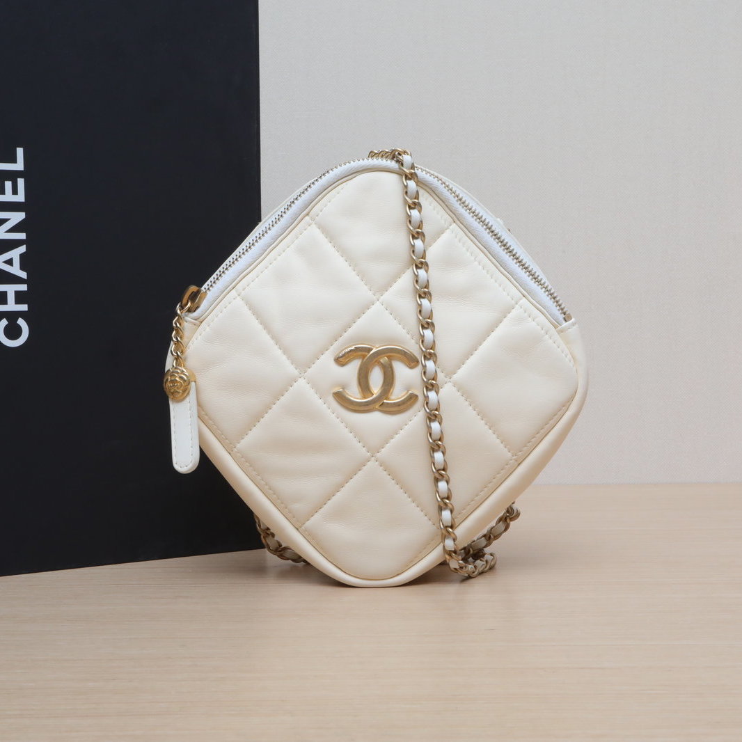 95新 Chanel/香奈儿 【攀攀双双】21B 拉链钻石包 白色 S 30开 