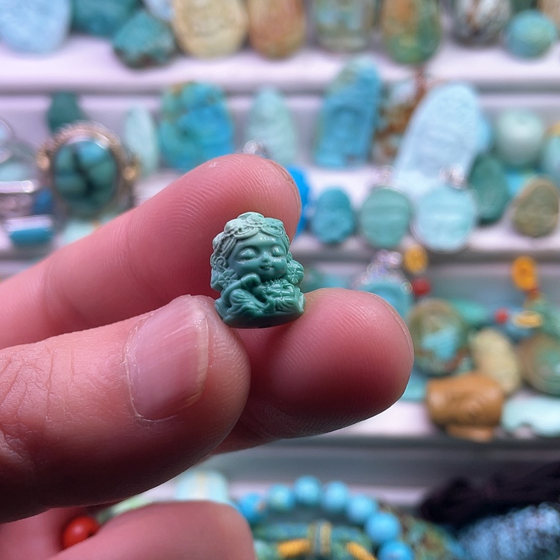 绿松石颈饰未镶嵌耶**盖