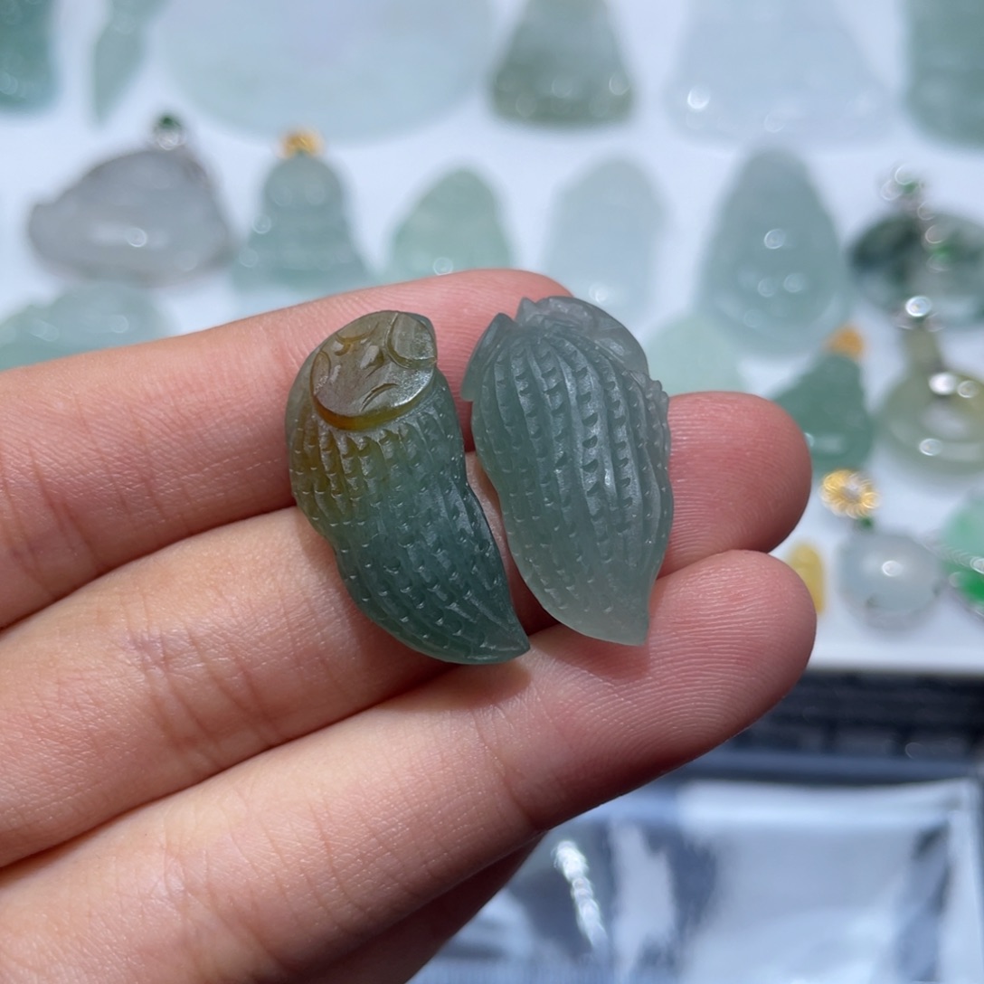 定制翡翠未镶嵌一对